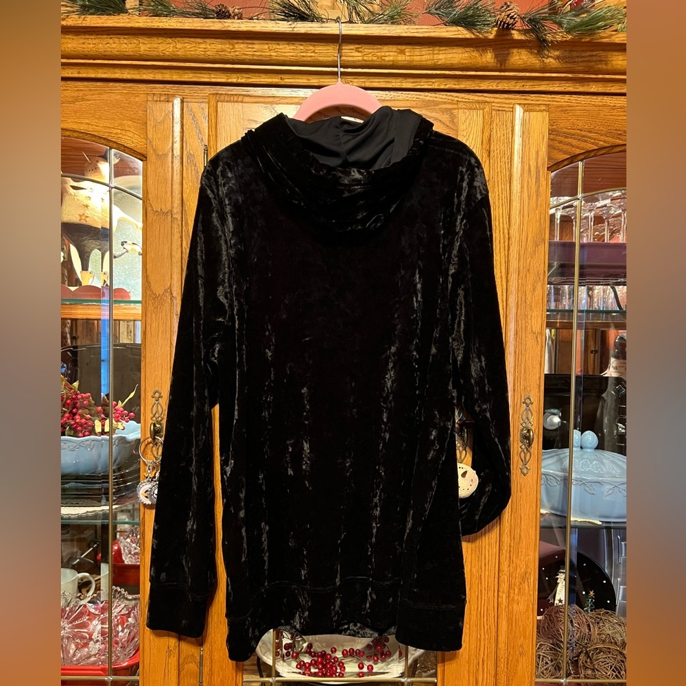 Torrid Black Crushed Velour Pullover Lounge Hoodie Size 2 🖤 - Picture 4 of 11